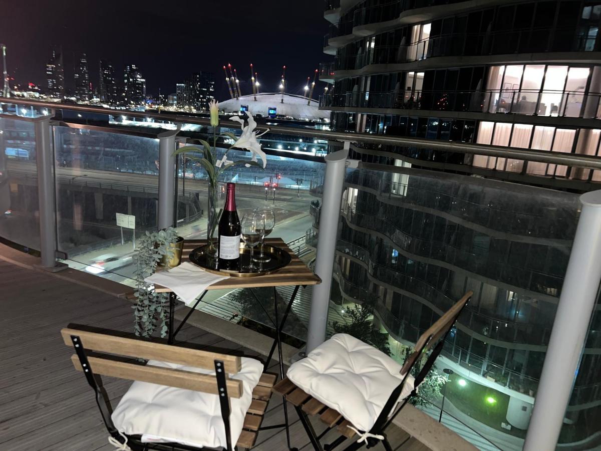 Apartamento The Heights At Riverline O2 View & Ac Londres